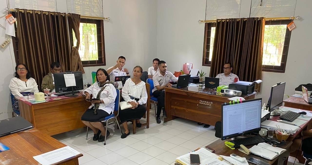 rEBBEKA.jpg